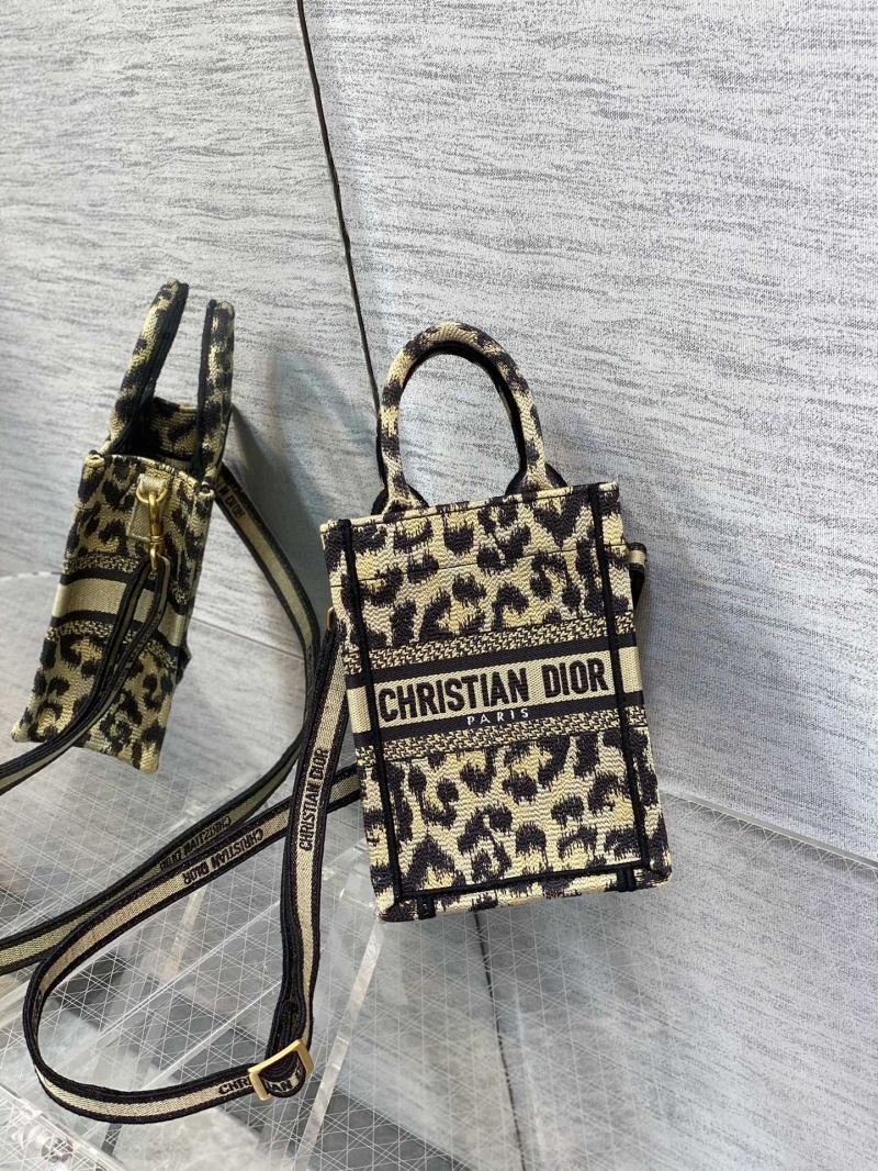chr1st1an D10r shopping bags